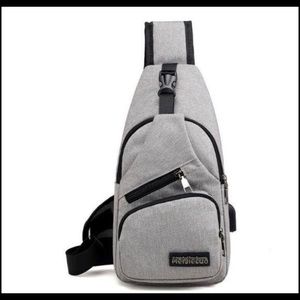 Side strap day trip bags like new conditions Black, Grey & Blue